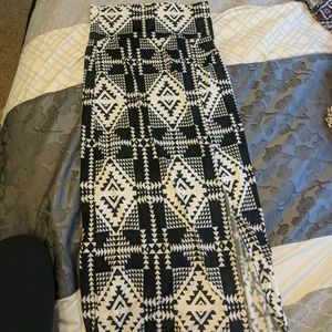 Black and white print Maxi skirt with slit